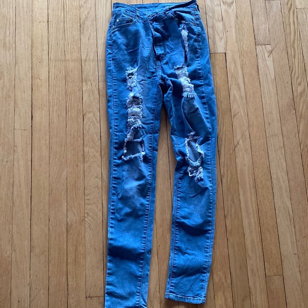 Ripped Skinny jeans